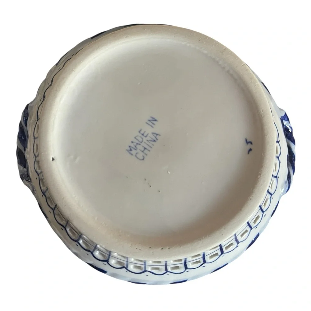Vtg Blue White Harvest Basket Fruit Pattern Reticulated Bowl Twisted Handles 8" - Picture 6 of 9